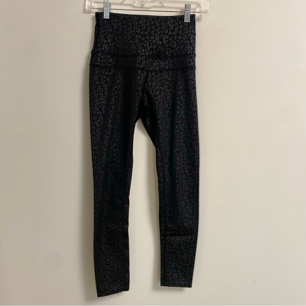 Women’s Black Leopard Print Active Leggings SMALL
